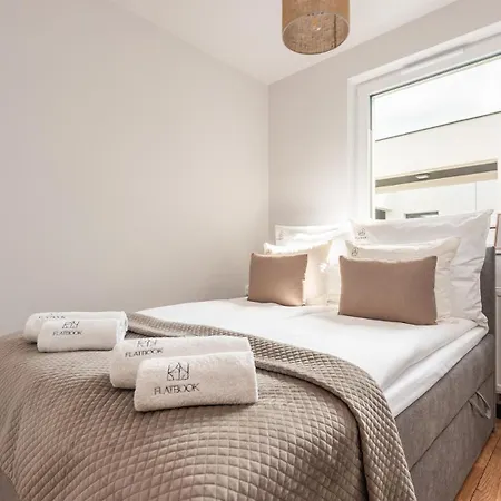 Apartment Flatbook - Sole Mare Z Basenem, *